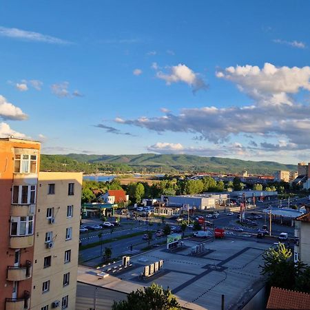 Central Modern View Ap Râmnicu Vâlcea Extérieur photo